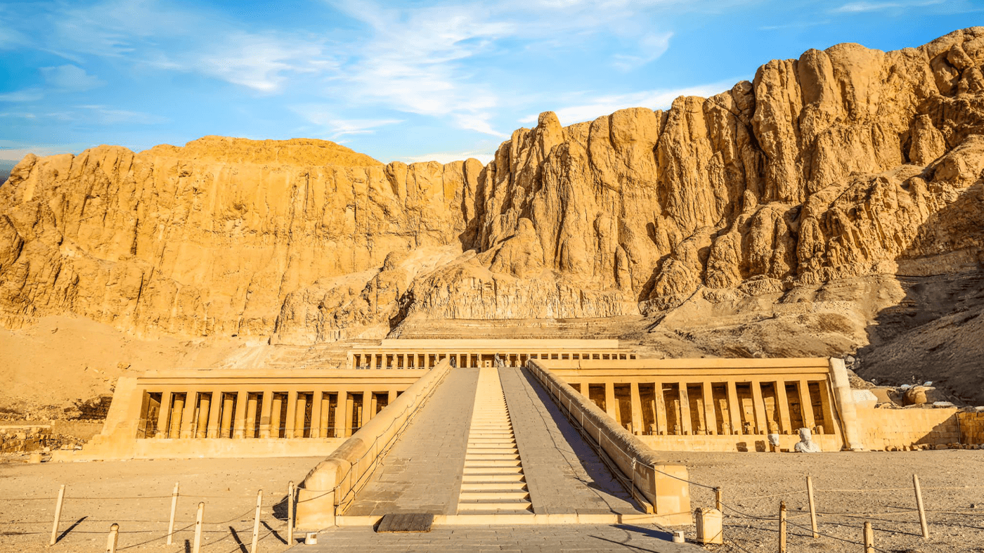Bus Hurghada Luxor